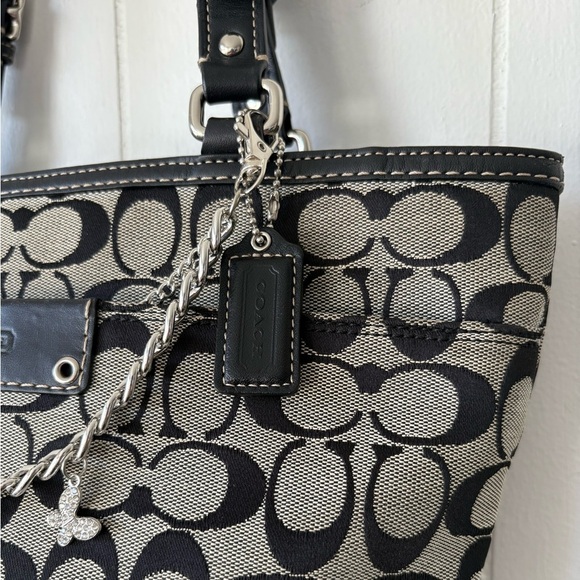 Coach Signature Hadley Tote Bag - Picture 4 of 12
